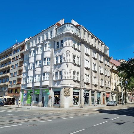 Oasis Apartments At Charles Square Praga Zewnętrze zdjęcie