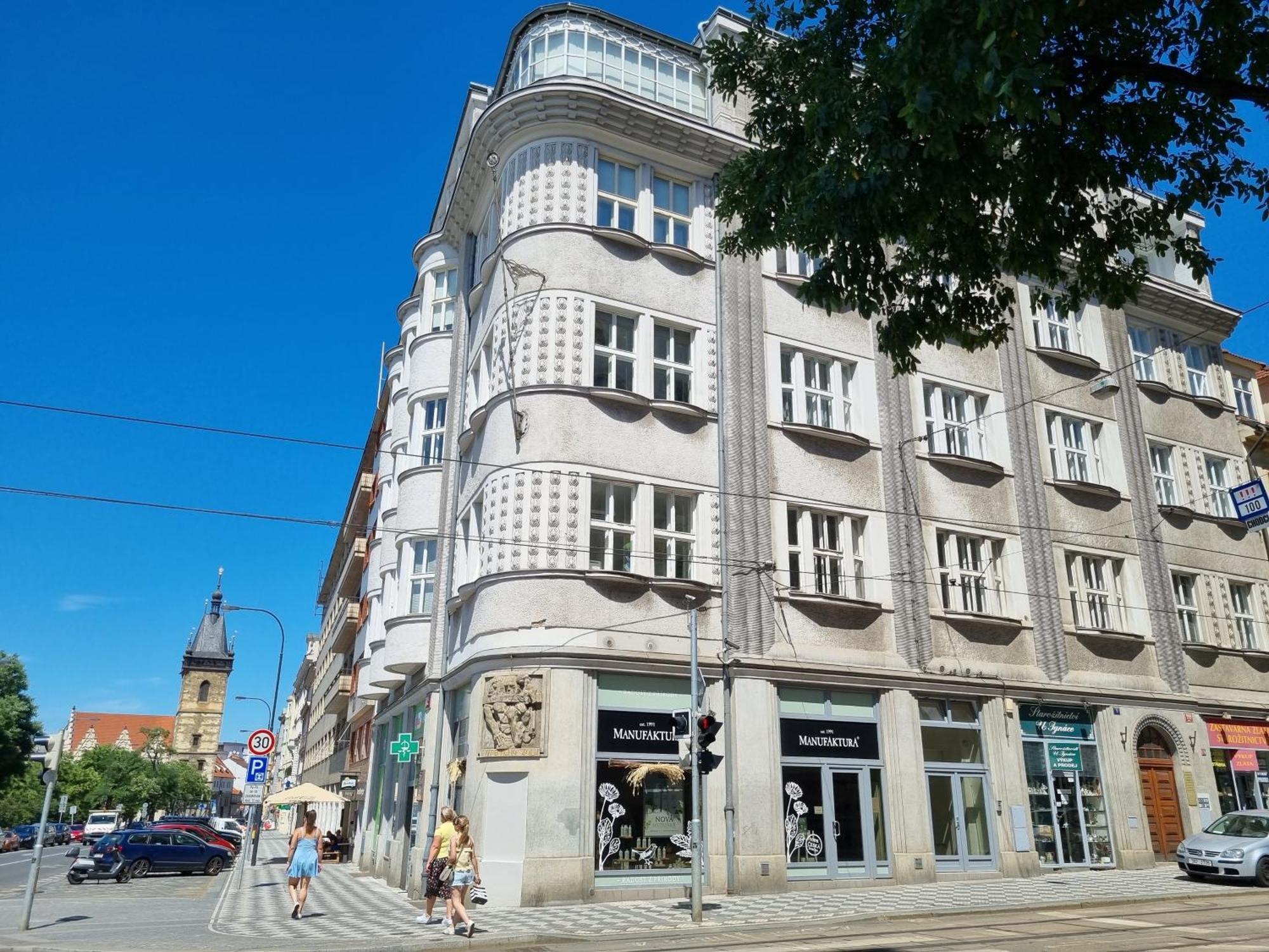 Oasis Apartments At Charles Square Praga Zewnętrze zdjęcie