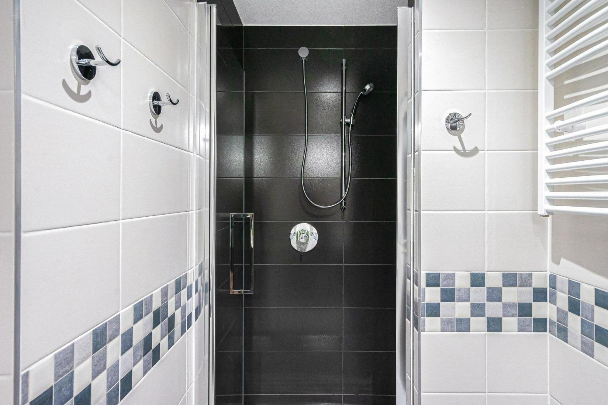 Oasis Apartments At Charles Square Praga Zewnętrze zdjęcie